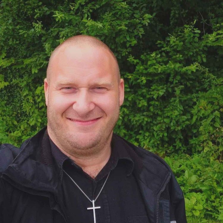 cover art for Lånebibel sprengte gamle lenker