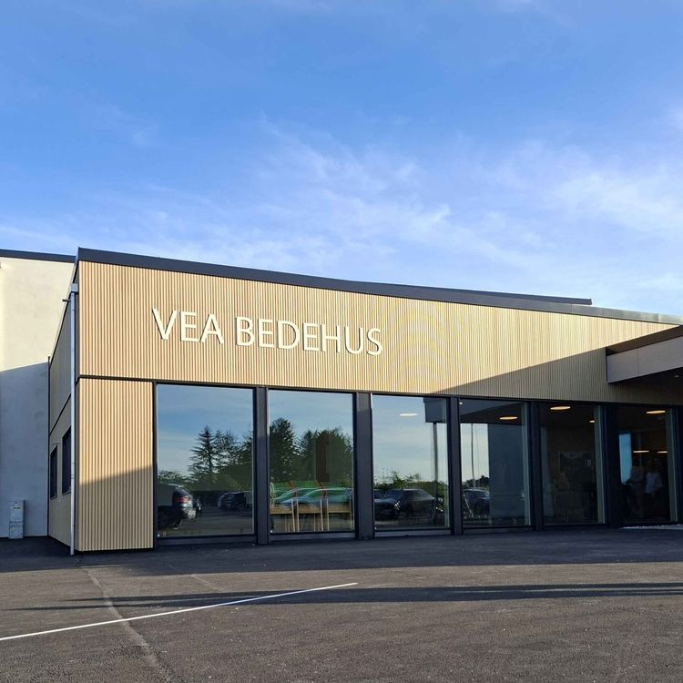 cover art for Nytt bedehus med stor satsing blant unge
