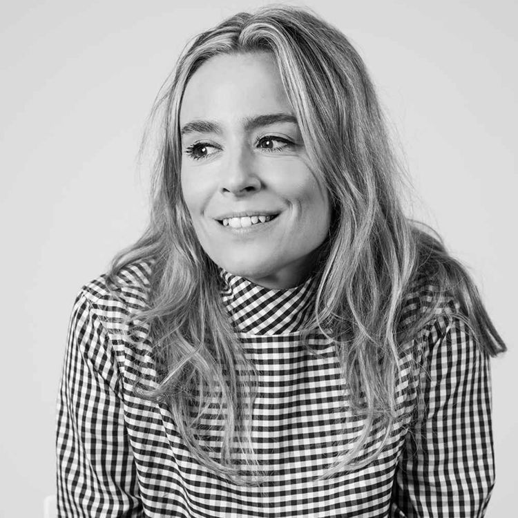 cover art for 🇺🇸 ANA ANDJELIC (Esprit) - How to Build Brand Gravity in a World Obsessed with Virality?