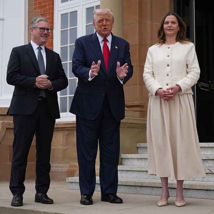 cover art for What should we make of Trump's trip to the UK?