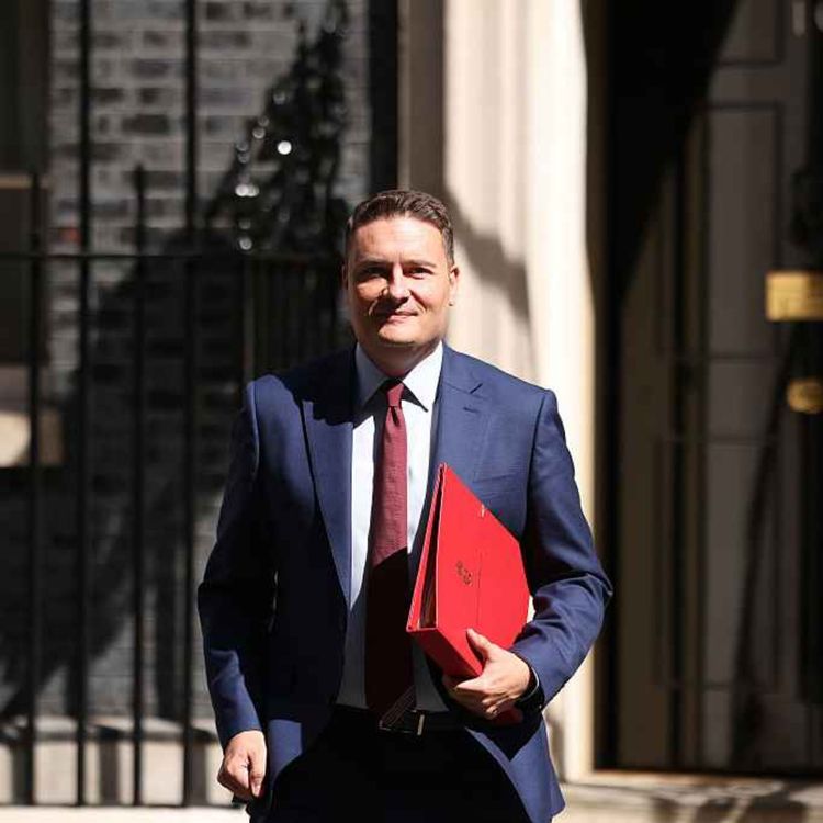 cover art for Wes Streeting takes on the doctors