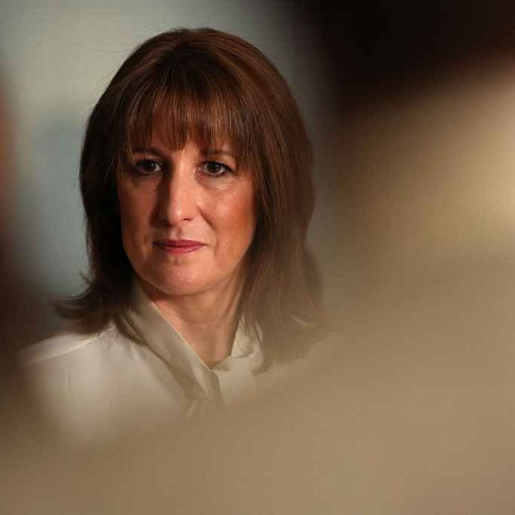 cover art for Isabel Hardman's Sunday Roundup - 30/11/2025