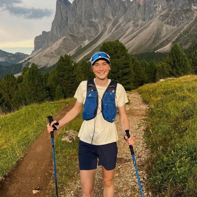 cover art for Skadeprat med fysioterapeut Mina Etnestad