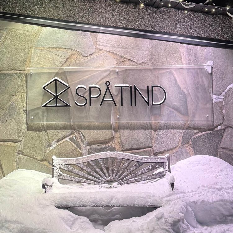 cover art for Weekend Getaway til Spåtind Fjellhotell