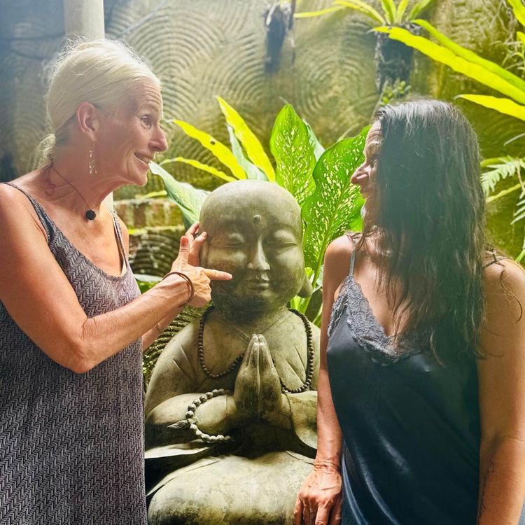 cover art for Lätt att vara tacksam på Bali?