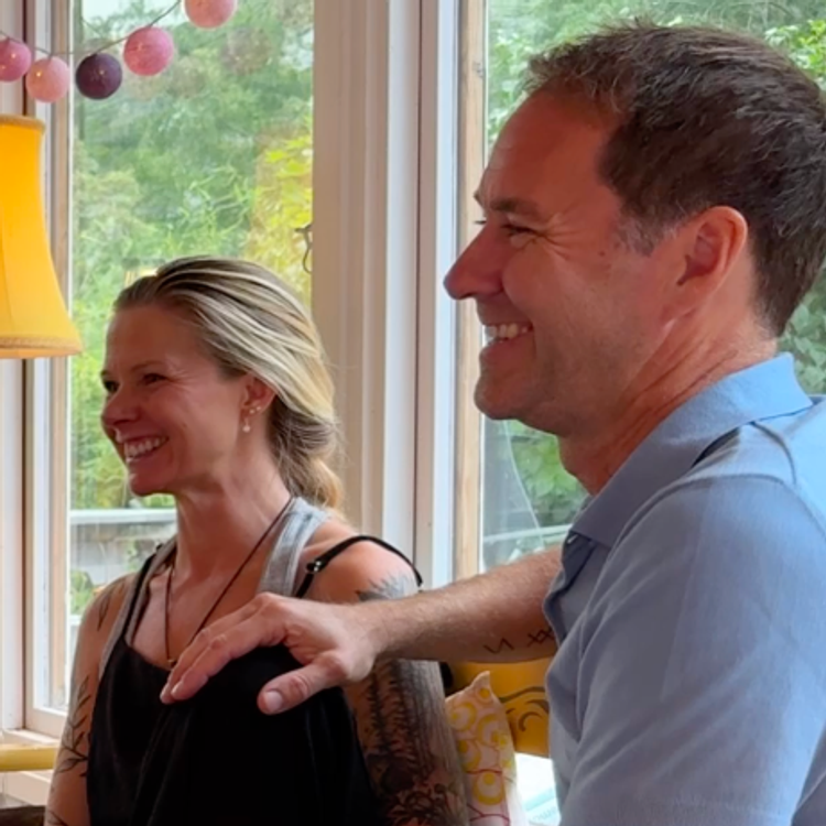 cover art for #7 - INTERVJU: Marie intervjuar parmiddag