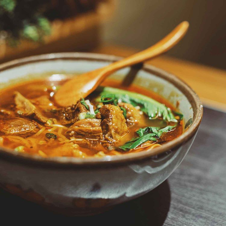cover art for #194 Thaise Curry
