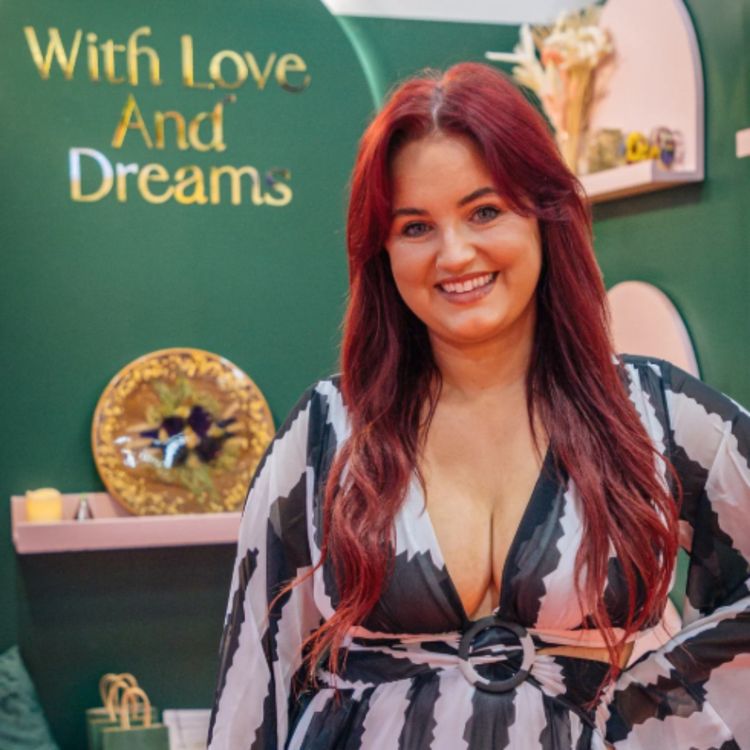 cover art for The Business She Never Planned: Preserving Love, Loss & Life’s Most Precious Moments | Laura Craine