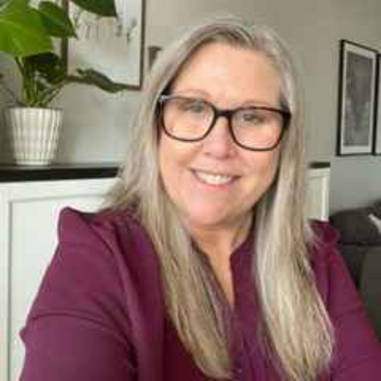 cover art for Avsnitt 55: Mia – Att skala av, lager för lager