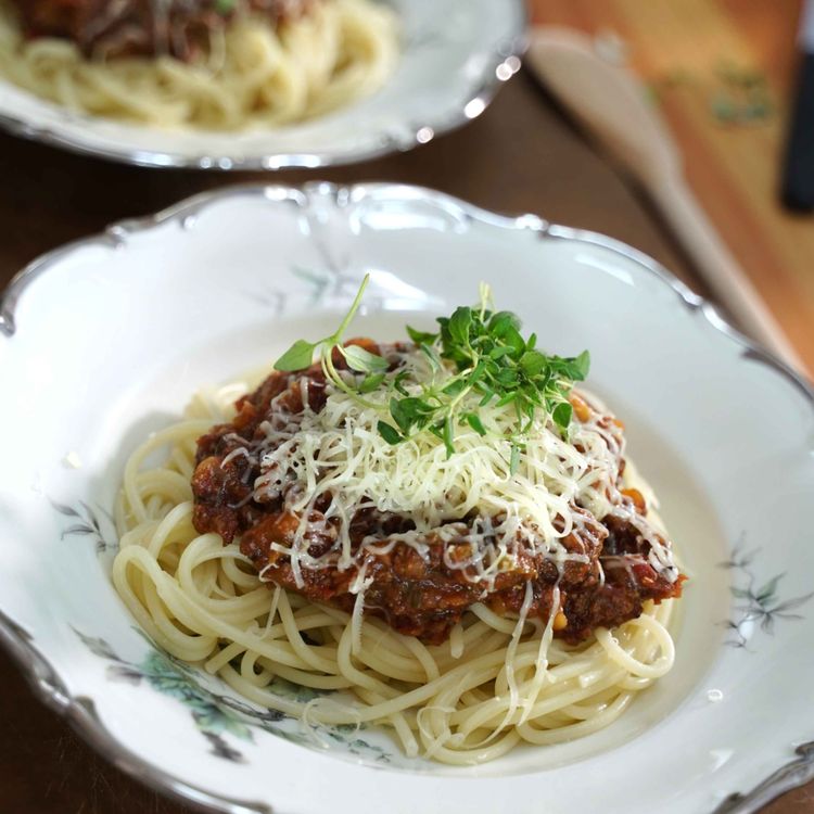 cover art for Pasta med kødsovs a la Bambi