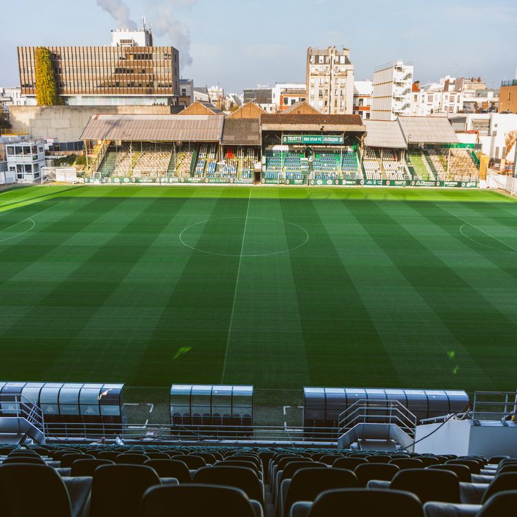 cover art for "Un stade en ville, c'est rare et celui de St-Ouen est un cas exceptionnel"