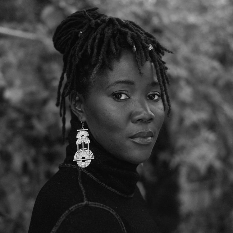 cover art for REDIFF Spécial réalisatrices (4/4) Alice Diop : « Je refuse d’être le symbole de la réalisatrice noire qui réussit »