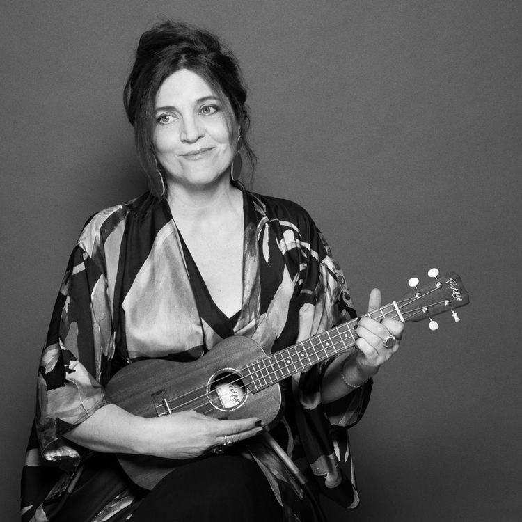 cover art for #131 Agnès Jaoui : « Très tôt, j’ai été angoissée par notre court passage sur Terre »