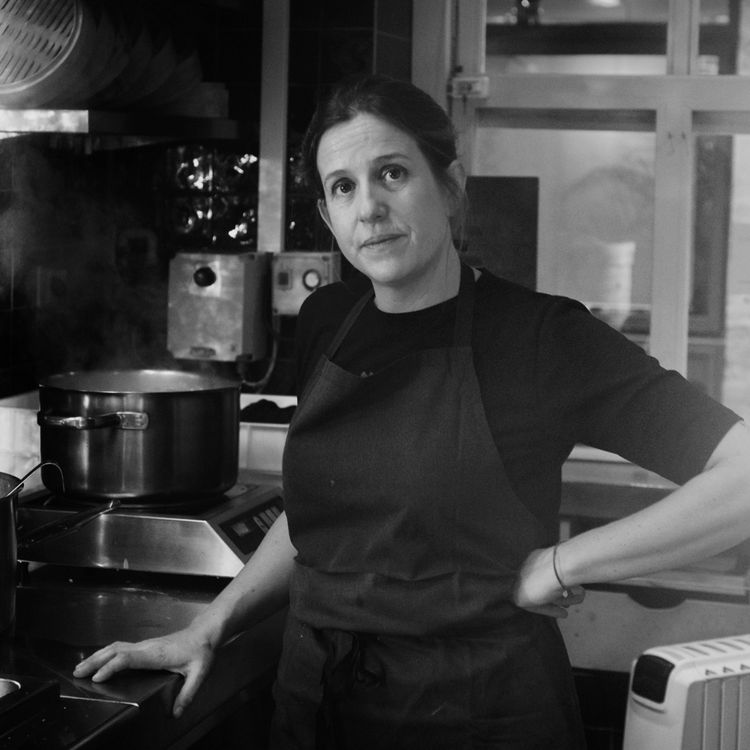 cover art for #126 Adeline Grattard : « A Hong Kong, mais combien de fois j’ai comaté devant les stands de tofu »