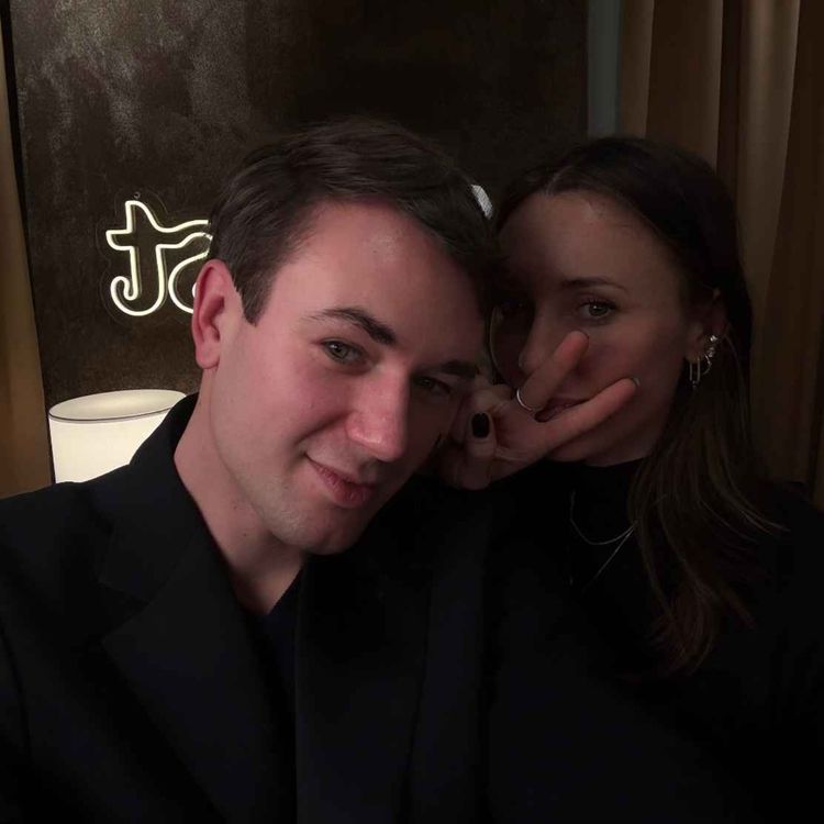 cover art for 11. Iza & Charlie - Det är nyår så ta en shot och sluta tänk!