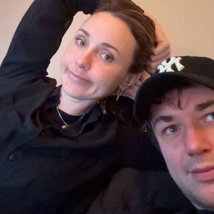 cover art for Iza & Charlie - Analfistad till akuten, micropenis, icks & negative nancy