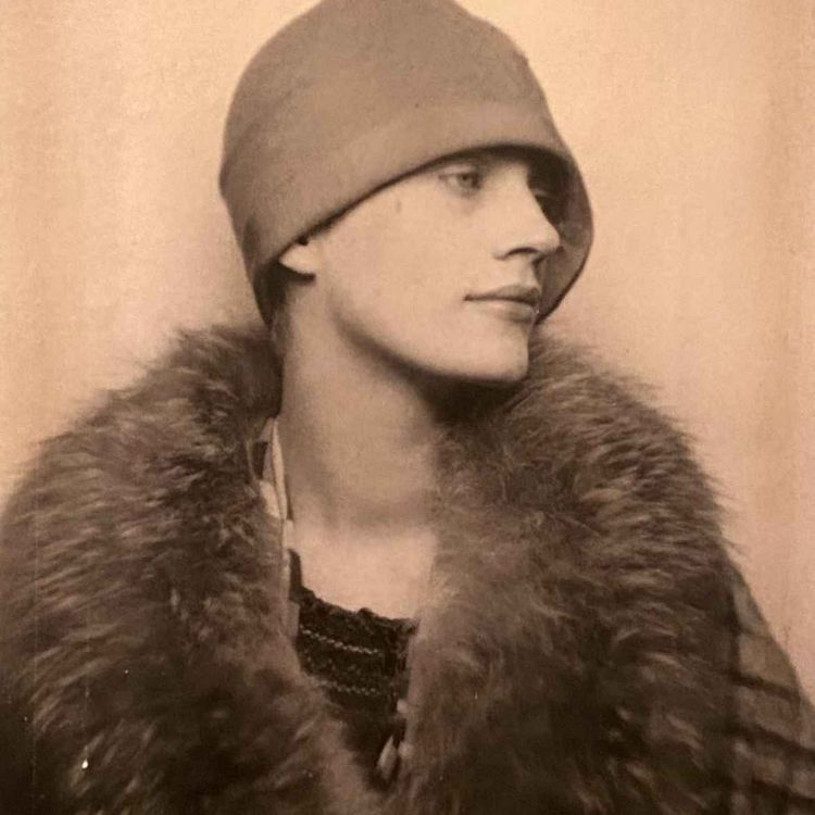 cover art for Lee Miller's Archive 