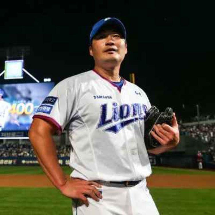 cover art for Chicago Cubs 2-1 St Louis Cardinals: 2016 Rewatch - 2026 Cubs, Fantasy Draft and The Best Relief Pitcher EVER