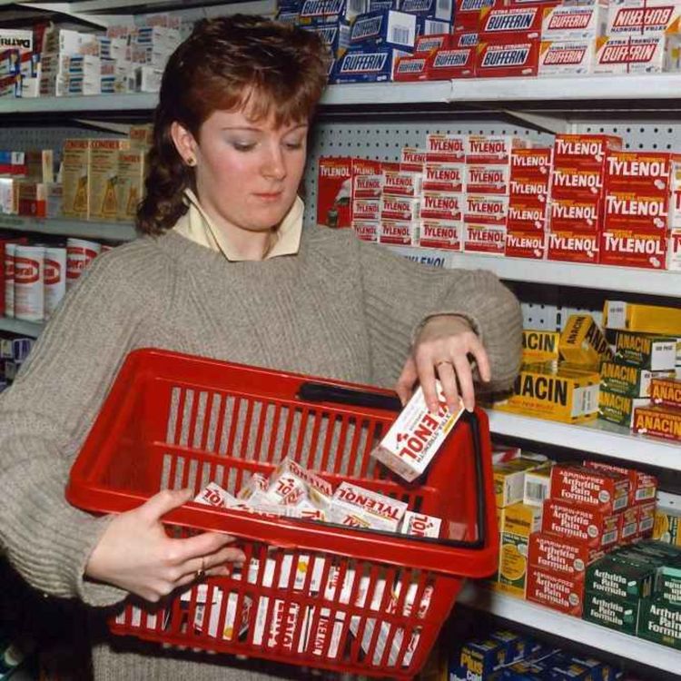 cover art for 13. The 1982 Tylenol Murders