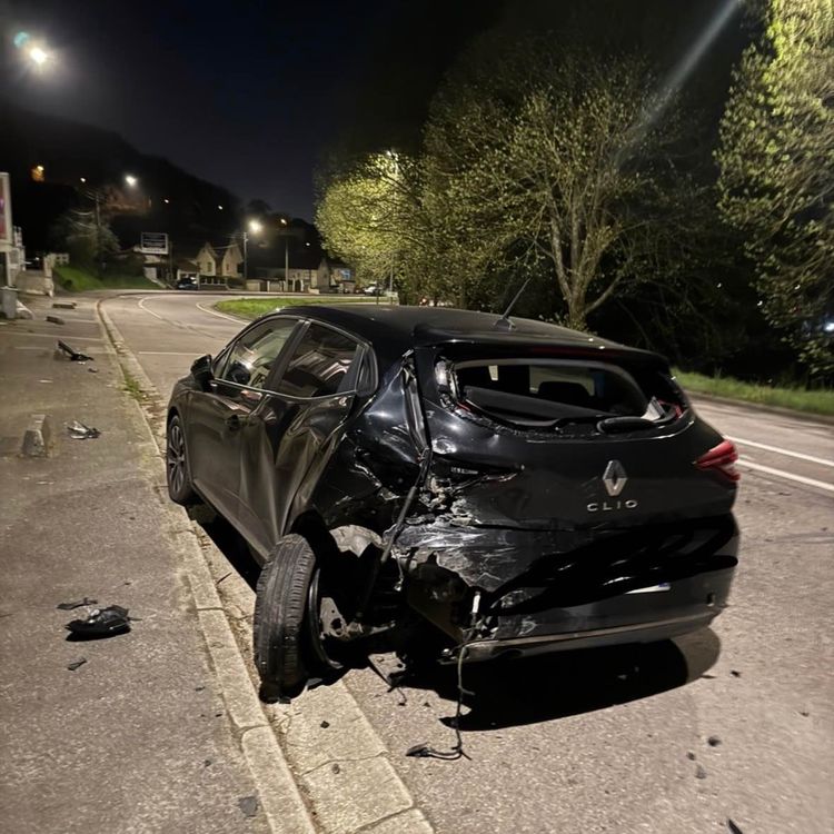 cover art for MON ACCIDENT DE VOITURE 💥