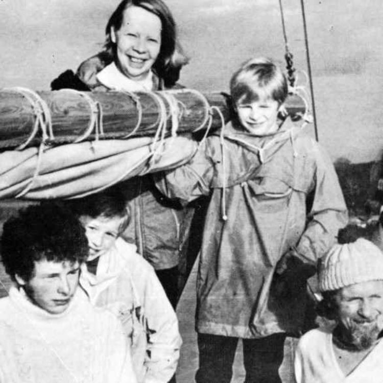 cover art for The Robertson Family - 38 days at Sea P2