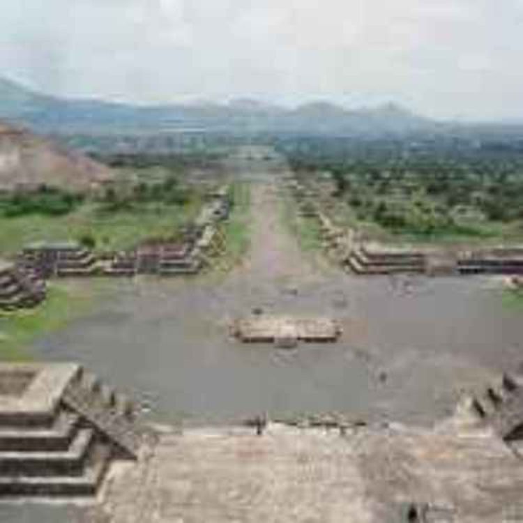 cover art for Teotihuacan, City of the Gods