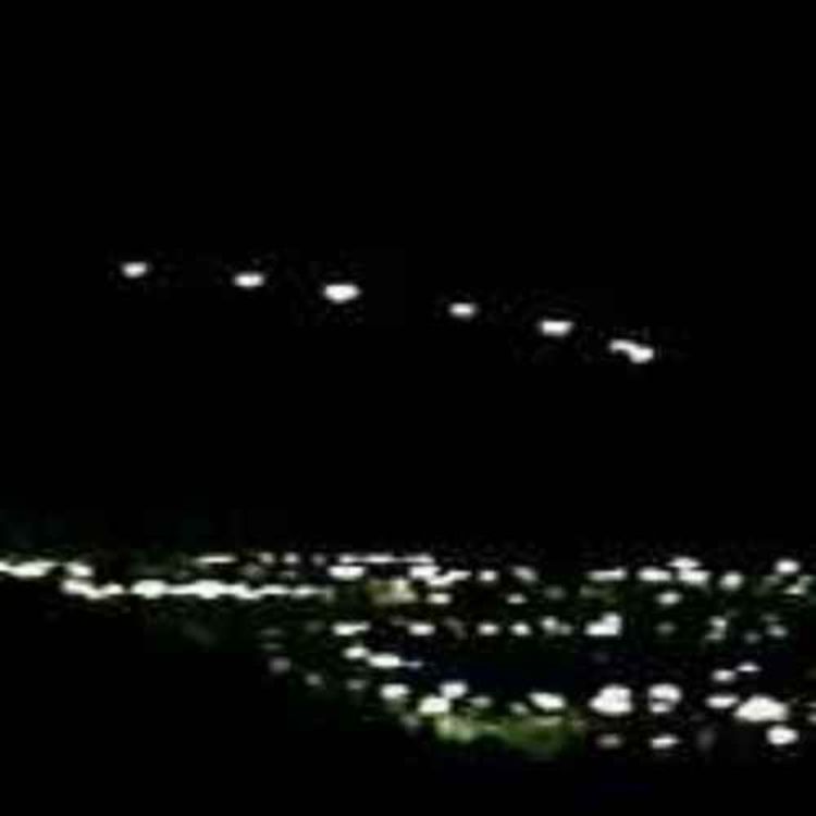 cover art for Phoenix Lights – The UFO Phenomenon Witnessed by Thousands