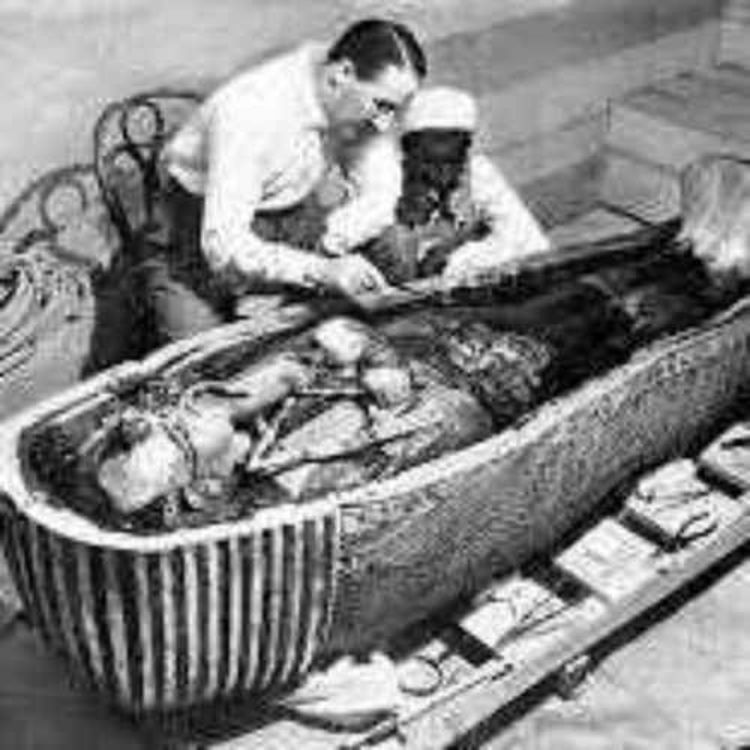 cover art for Tutankhamun's Tomb – The Curse Said to Have Claimed Eleven Lives