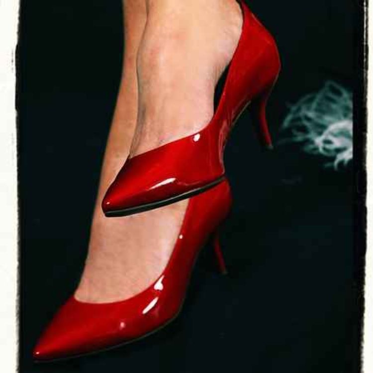 cover art for Les talons