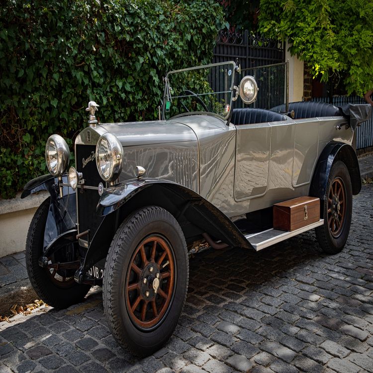 cover art for La voiture