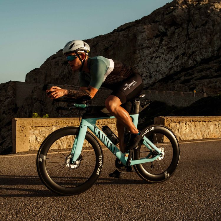 cover art for Slik setter du opp en triatlonuke – fra nybegynner til ambisiøs