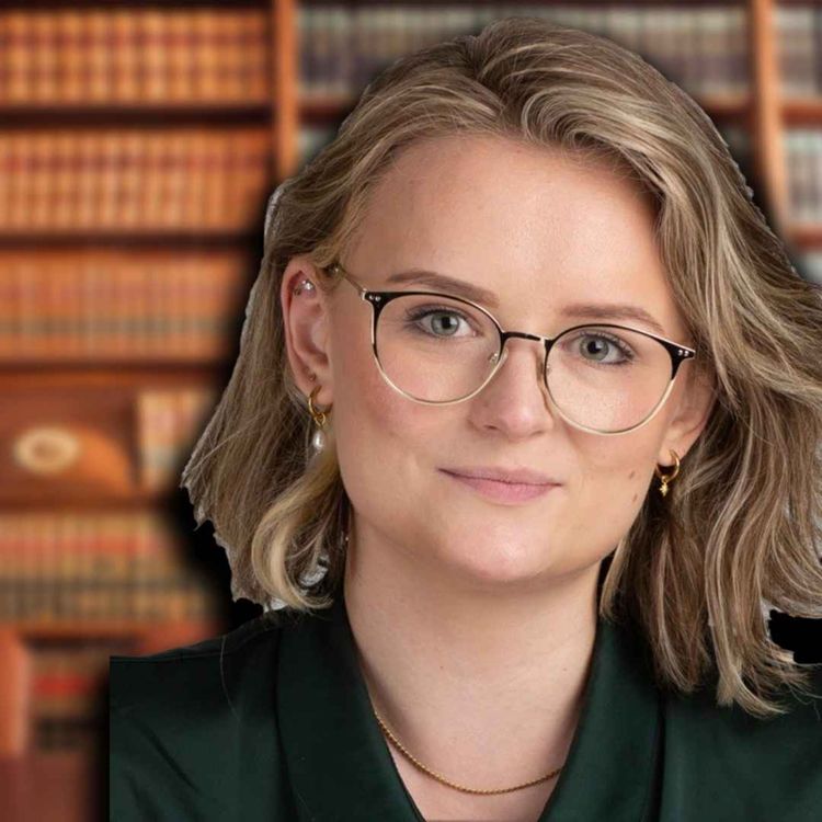 cover art for Sarah Hulyer - Head of Social at Ashurst | Co-host of Let's Grow Girls | The Rest is Content Podcast