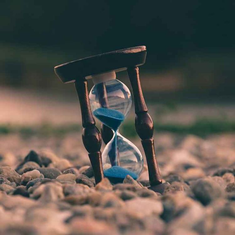 cover art for Why time feels faster as you get older — and what you can do about it / Loneliness costs nearly six years of healthy life / Joachim Lanham