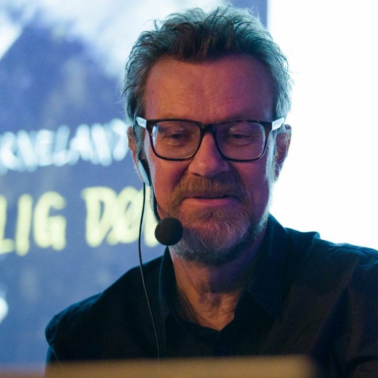 cover art for #110: Steffen Kverneland om "En frivillig død" (frå Kapittel18)