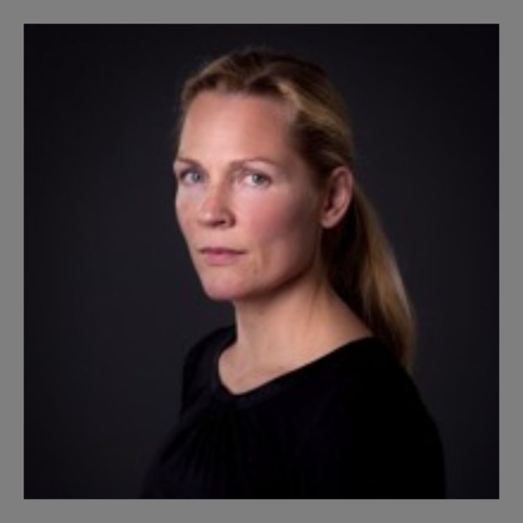 cover art for #42: Åsne Seierstad om sin bok To søstre (fra Stavanger sakprosafestival)