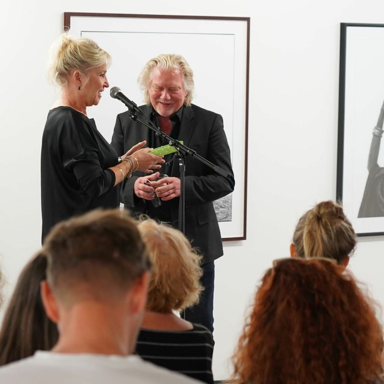 cover art for #164: Kunstprat med Morten Krogvold