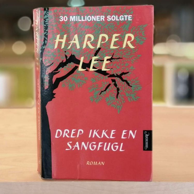 cover art for Klassikeren: Drep ikke en sangfugl av Harper Lee