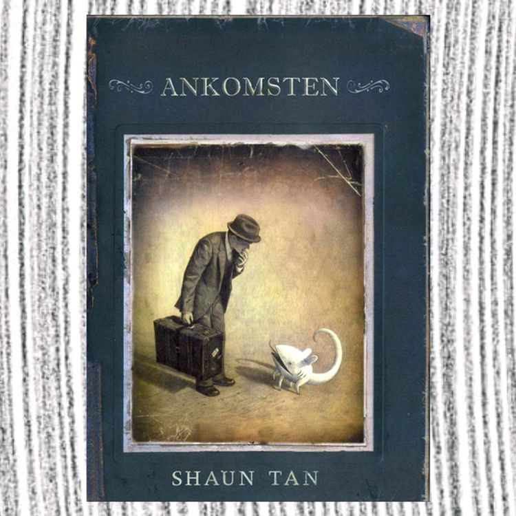 cover art for Forsiden: Ankomst og The labyrinth