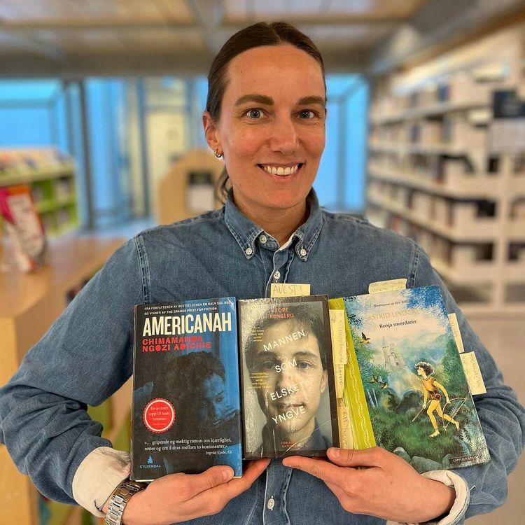 cover art for #371: Tre bøker i mitt liv: Programansvarlig Lene Jakobsen