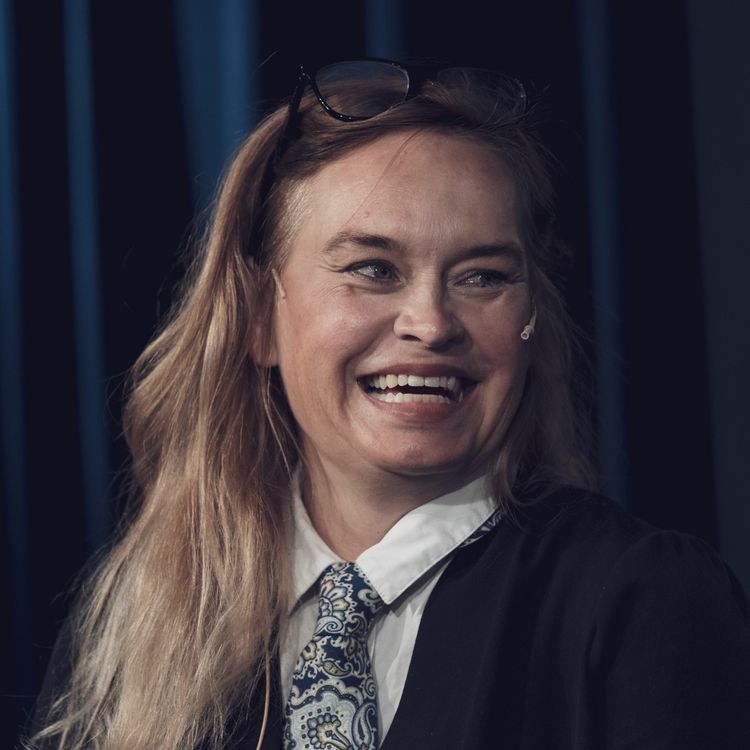 cover art for #304: Privatlivets fred med Selma Lønning Aarø (fra Kapittel22)