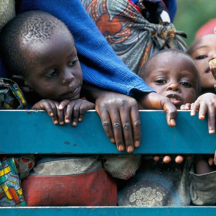 cover art for Auprès des réfugiés rwandais - Épisode 6 - Plaidoyer silencieux contre prise de parole publique