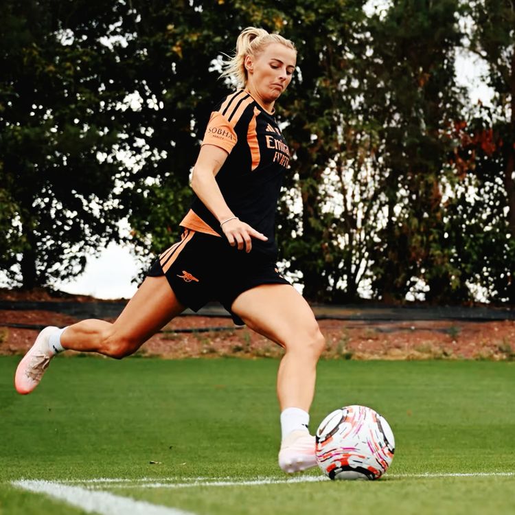 cover art for Arsenal Women 2-1 Crystal Palace: Lisa Baum & Chloe Kelly Complete Comeback