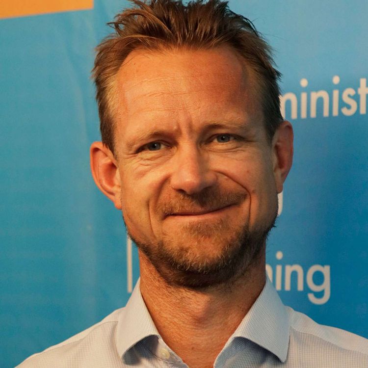 cover art for Hva betyr EU AI Act for Norge? - med advokat Vebjørn Søndersrød fra Føyen