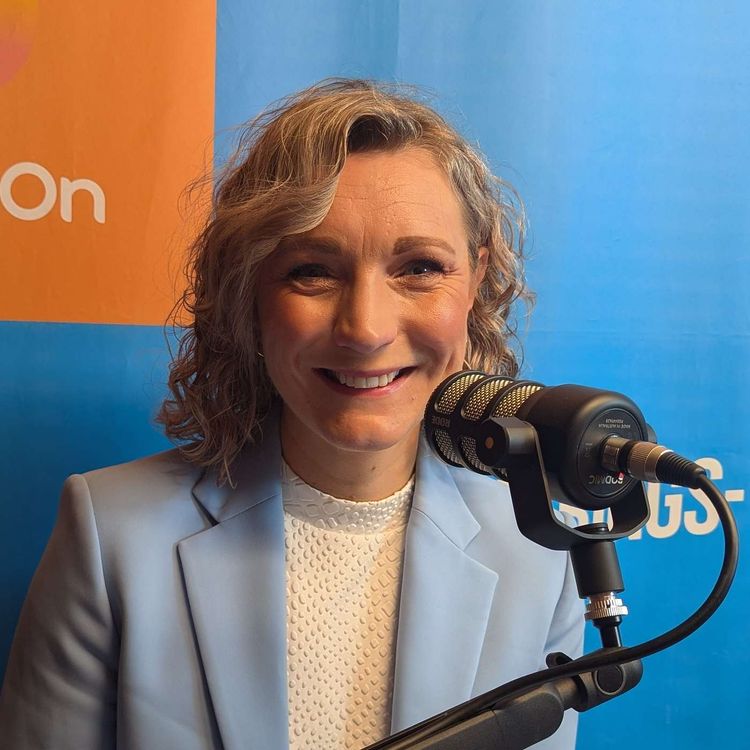 cover art for Digitaliseringsminister Karianne Tung: 80 % av offentlig sektor skal bruke AI innen 2025