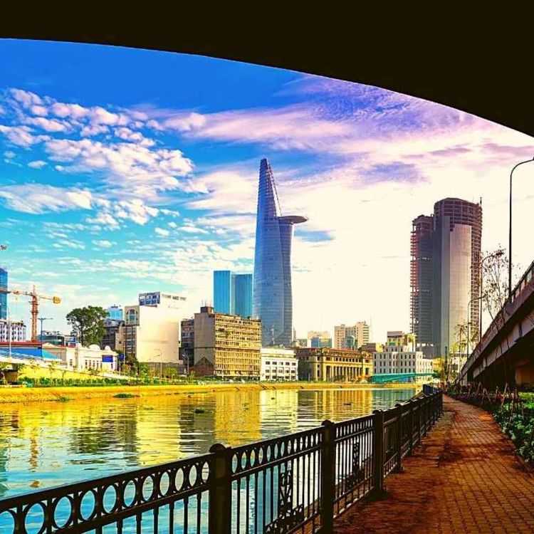 cover art for Khu hướng nghiệp Vietopia quận 7 có gì?