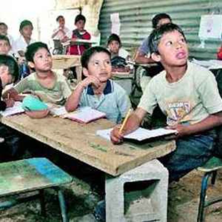 cover art for La realidad educativa de Guatemala