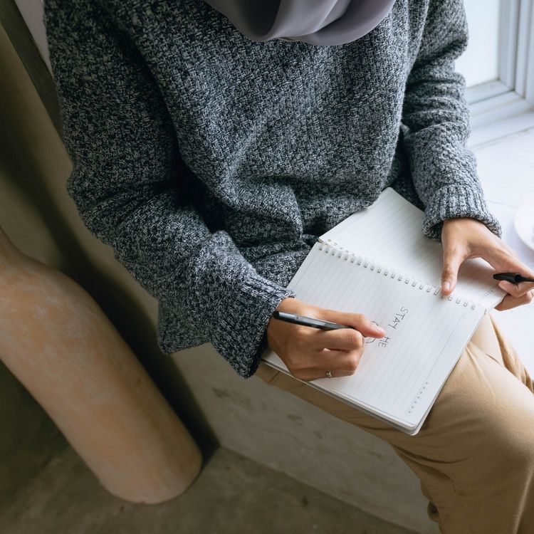 cover art for Esperando